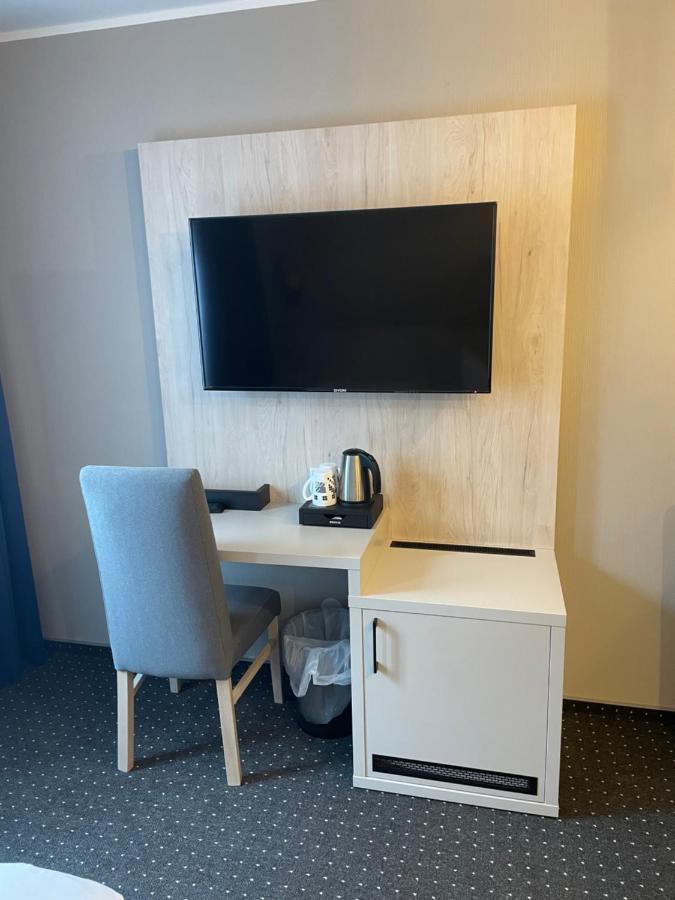 Hotel Restaurant Mirena Marl Bagian luar foto