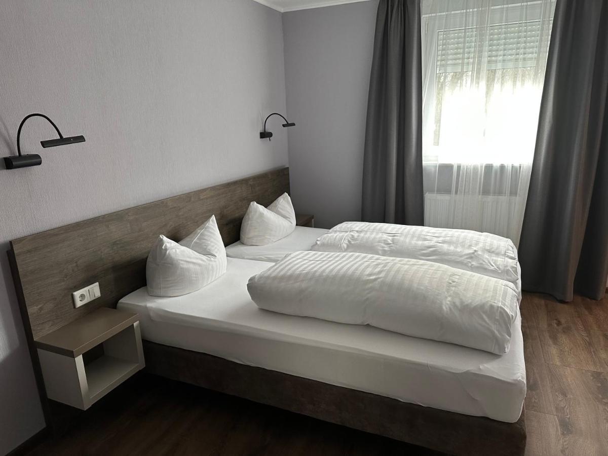 Hotel Restaurant Mirena Marl Bagian luar foto